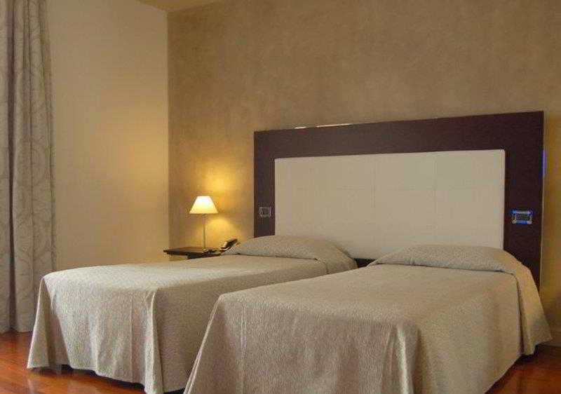 Costa Santʼ Abramo Cremona Palace Hotel חדר תמונה