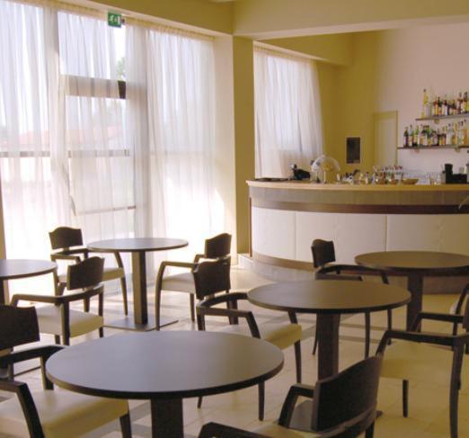 Costa Santʼ Abramo Cremona Palace Hotel מראה חיצוני תמונה