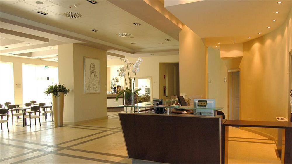 Costa Santʼ Abramo Cremona Palace Hotel מראה חיצוני תמונה