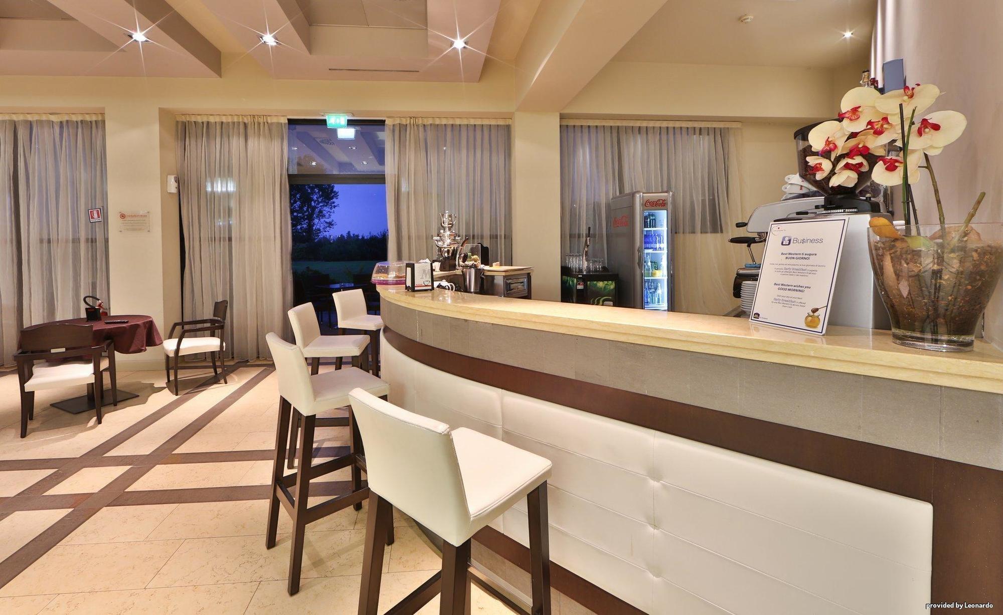 Costa Santʼ Abramo Cremona Palace Hotel מראה חיצוני תמונה